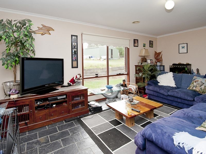 6 Bridgewater Crt, Langwarrin VIC 3910