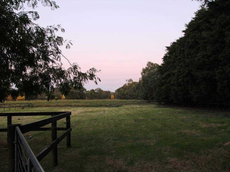 40 East Road, Pearcedale VIC 3912