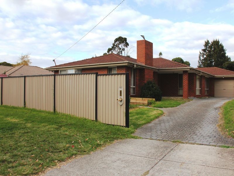 42 Cockatoo Drive, Carrum Downs VIC 3201