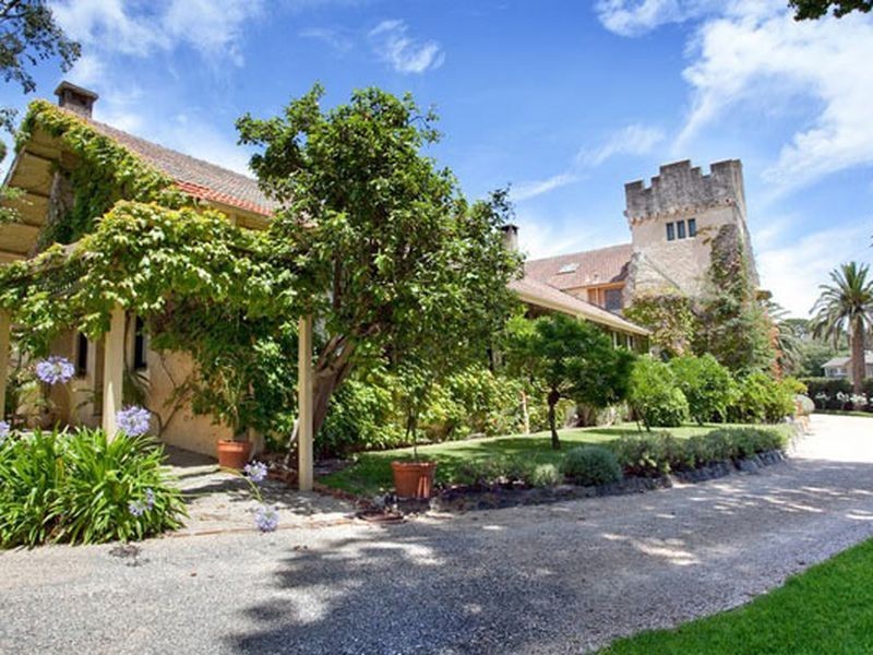 10 Greenslade Court, Mount Martha VIC 3934