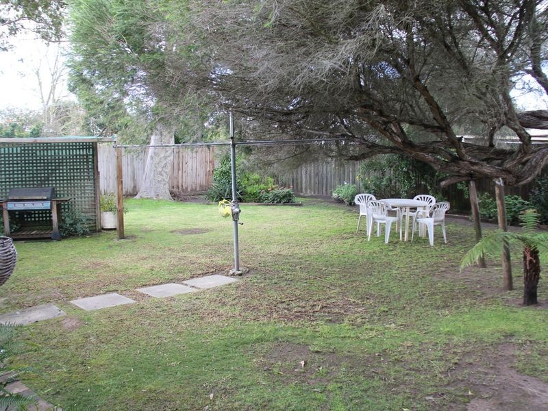 2/7 Railway Road, Baxter VIC 3911
