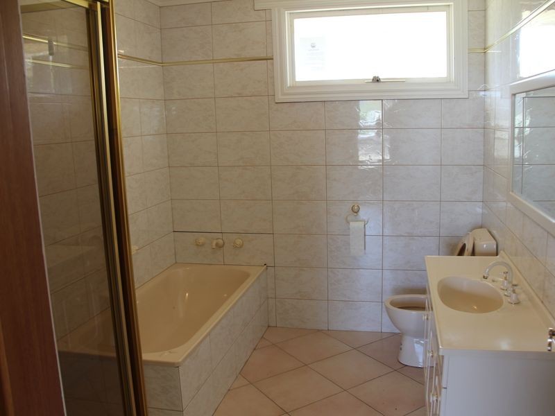 100 Bradford Road, Mount Martha VIC 3934