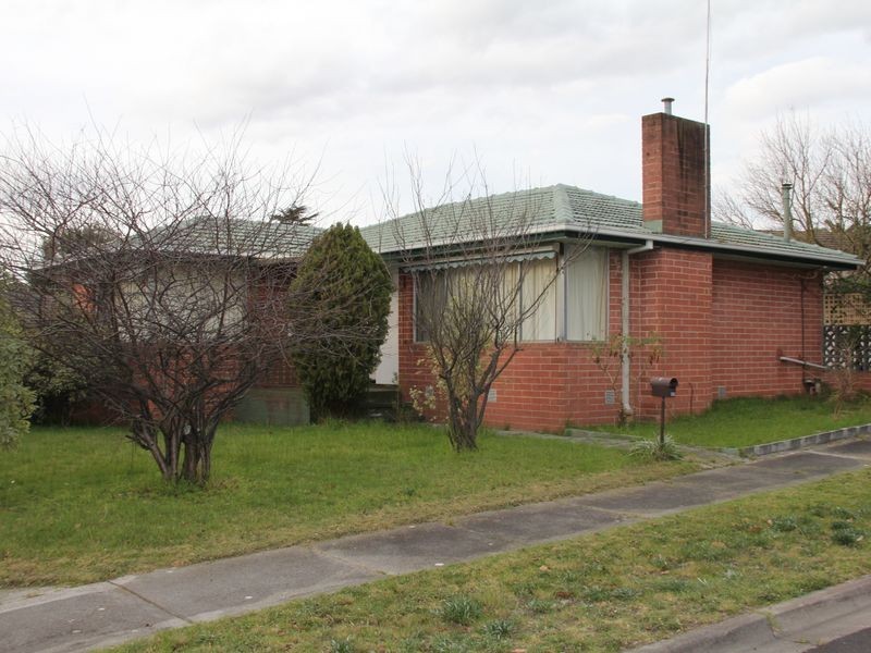 7 Karingal Drive, Frankston VIC 3199