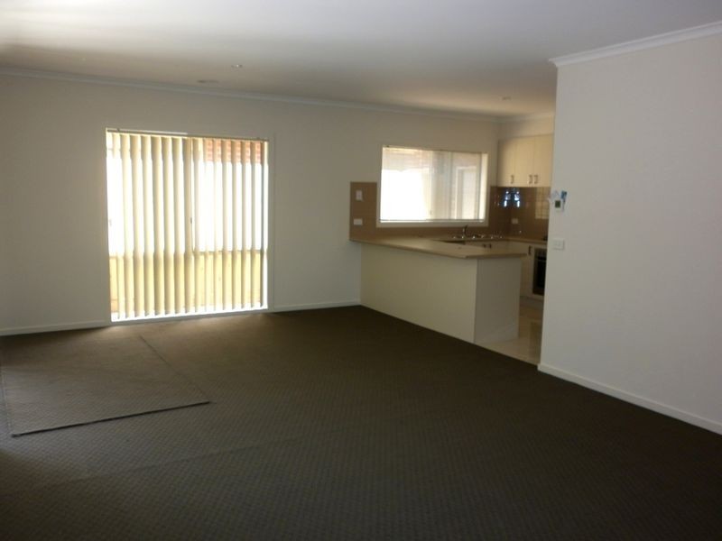 25/105 McMahons Road, Frankston VIC 3199