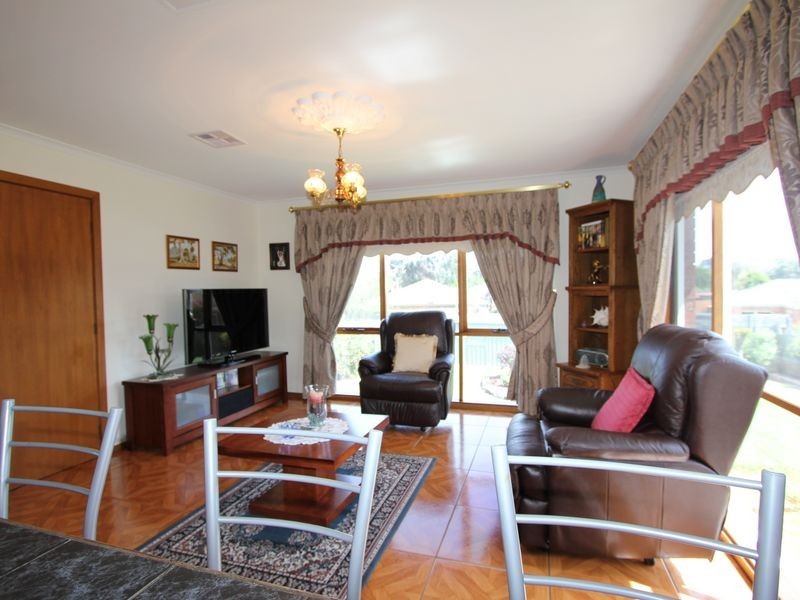 14 Pimmys Court, Skye VIC 3977