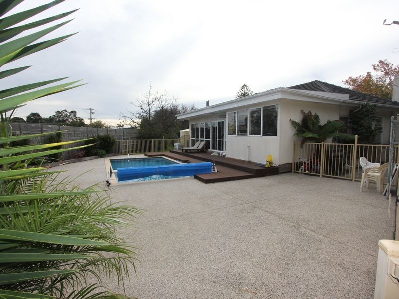 2 Nursery Avenue, Frankston VIC 3199