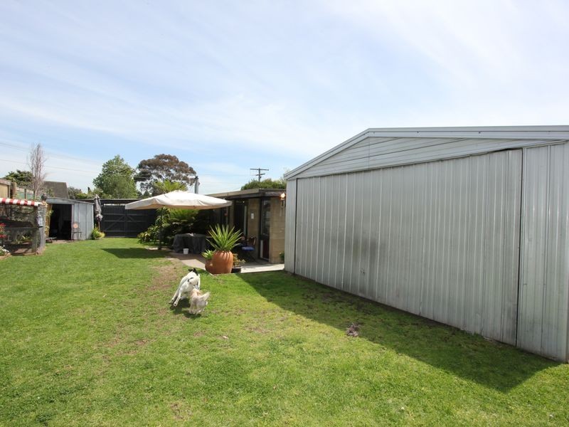 42 Drysdale Avenue, Frankston VIC 3199