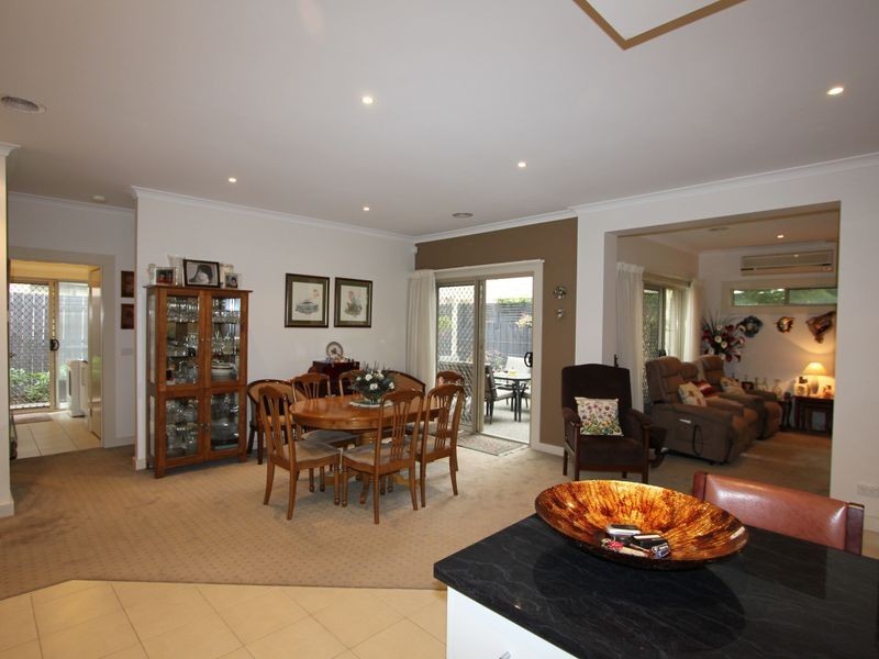 2/50 Edward Street, Langwarrin VIC 3910