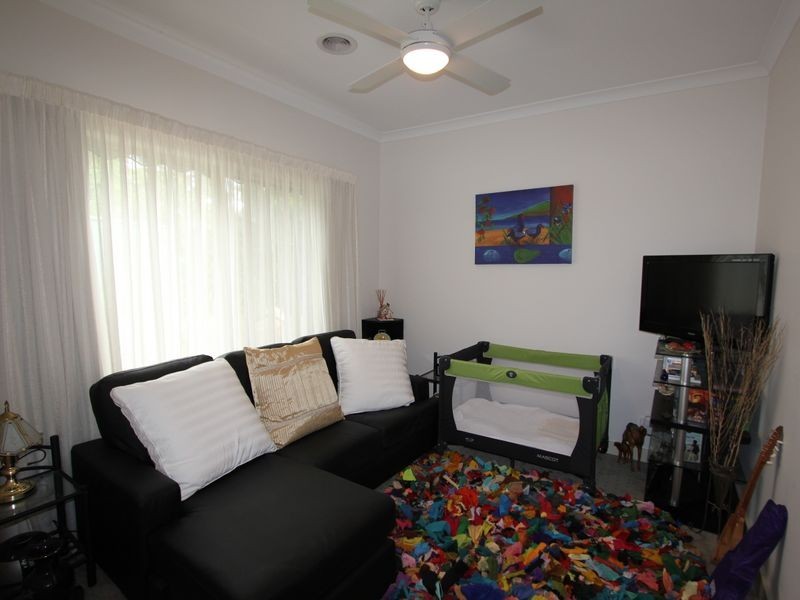 2/50 Edward Street, Langwarrin VIC 3910