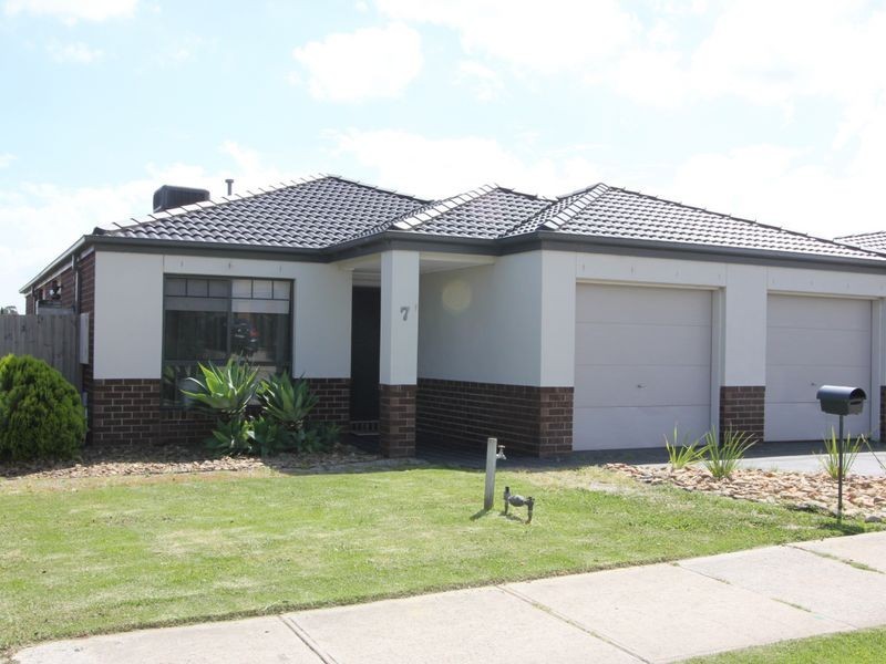 7 Pip Street, Skye VIC 3977