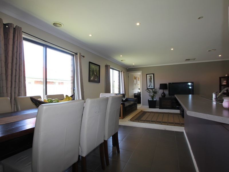 7 Pip Street, Skye VIC 3977