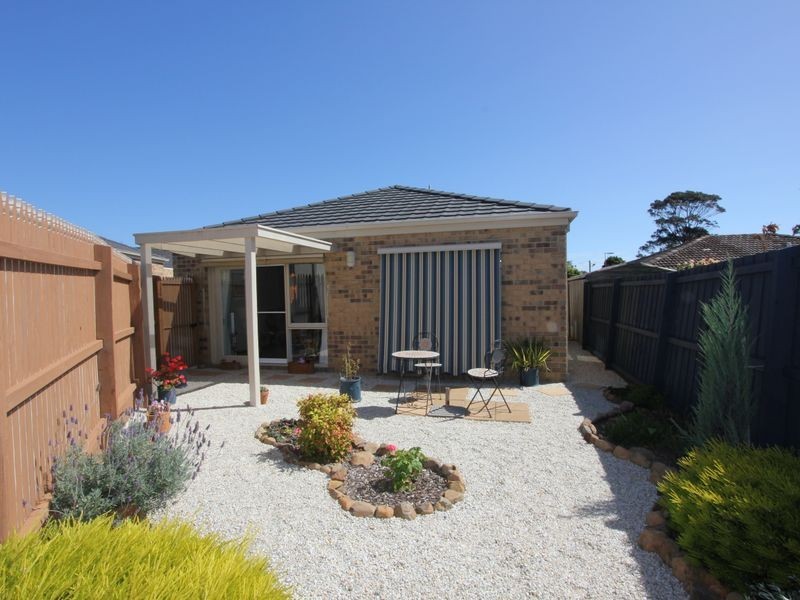 5/2 Alameda Avenue, Mornington VIC 3931