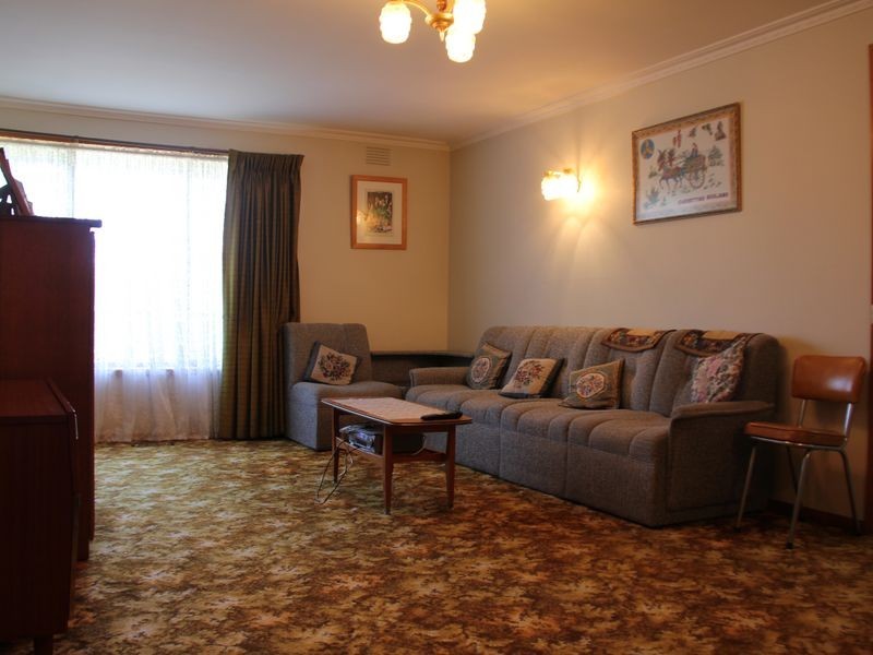 27 Lewis Street, Frankston VIC 3199