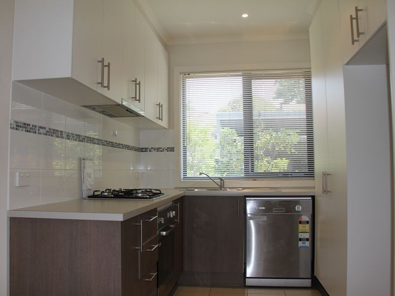 4/33 Deane Street, Frankston VIC 3199