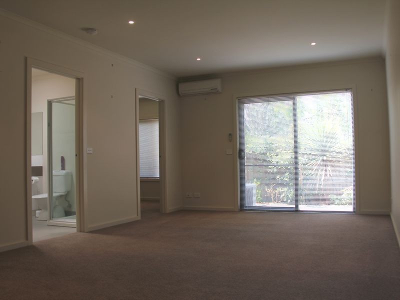 4/33 Deane Street, Frankston VIC 3199