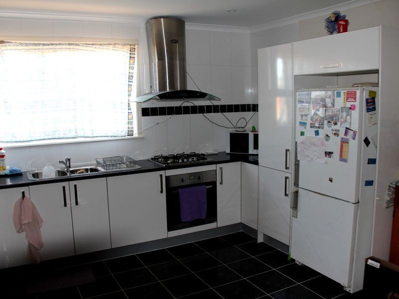29 Bouvardia Crescent, Frankston North VIC 3200