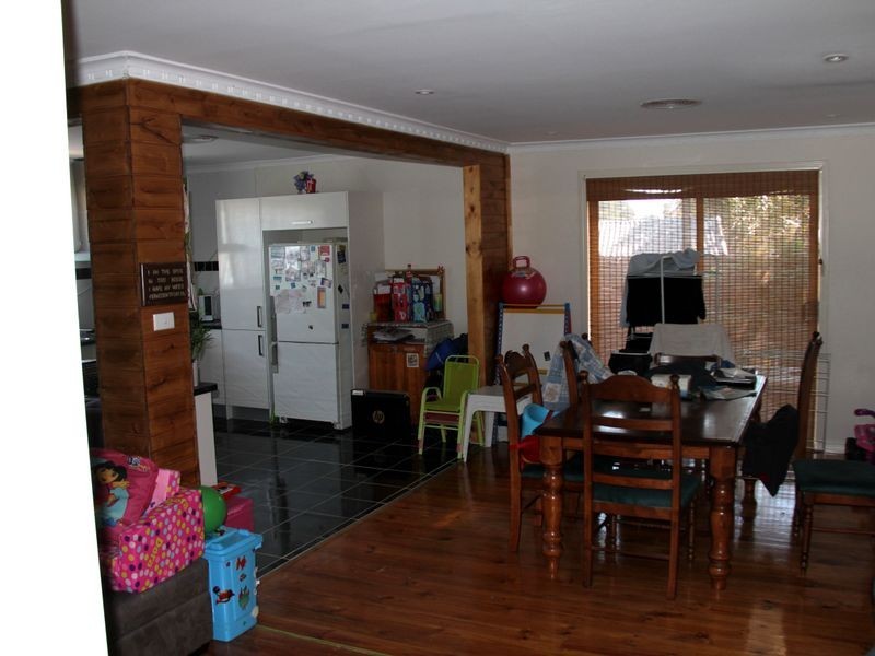 29 Bouvardia Crescent, Frankston North VIC 3200