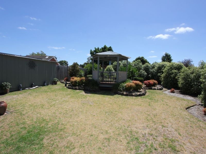 89 Monterey Boulevard, Frankston North VIC 3200