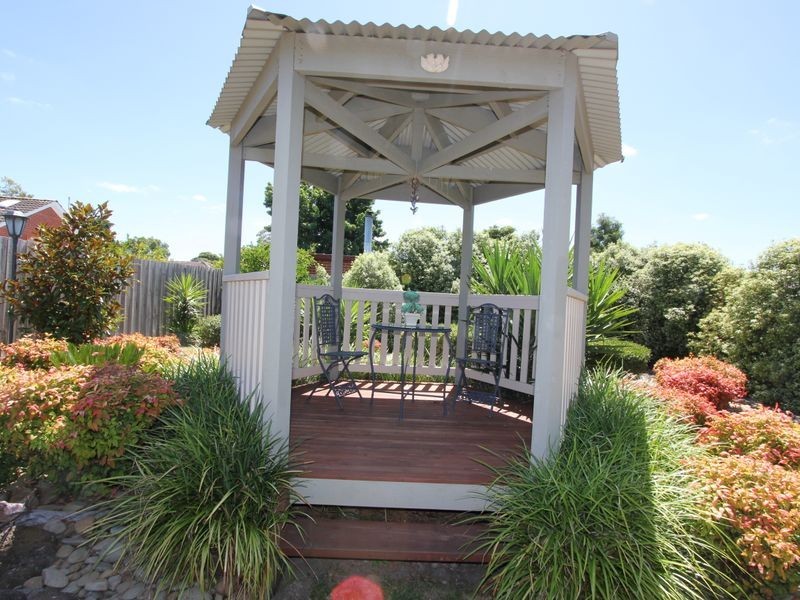 89 Monterey Boulevard, Frankston North VIC 3200