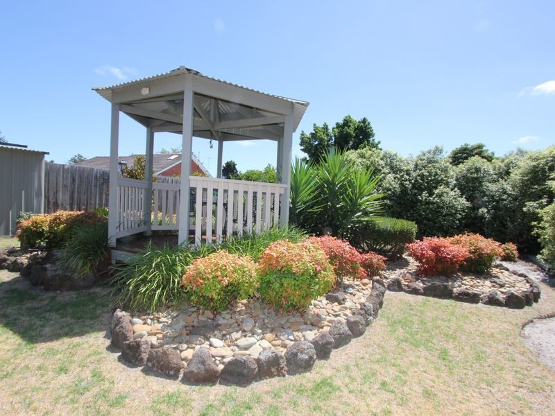 89 Monterey Boulevard, Frankston North VIC 3200