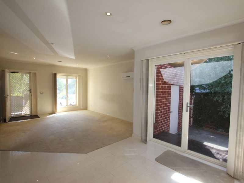 1/5 Deane Street, Frankston VIC 3199