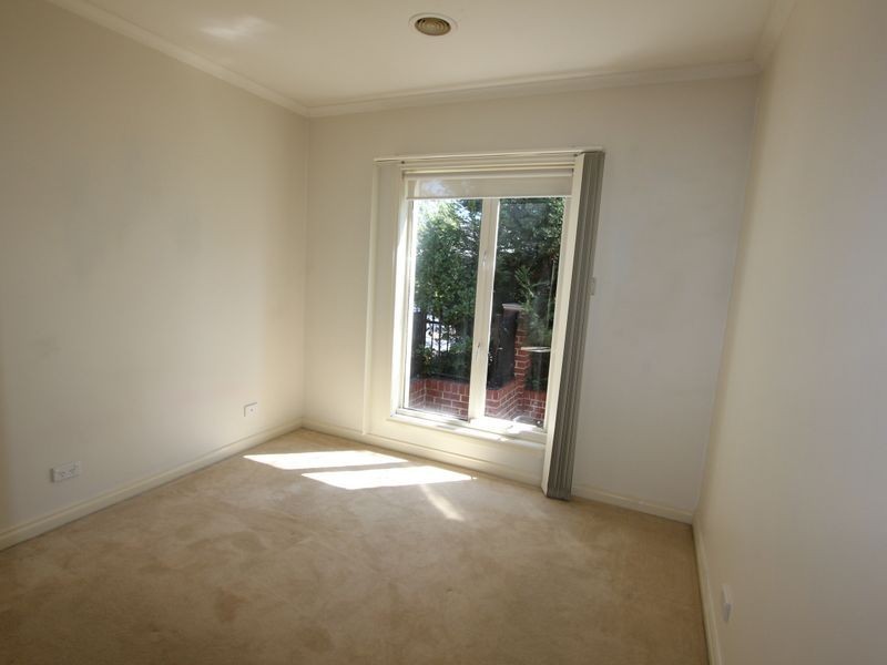 1/5 Deane Street, Frankston VIC 3199