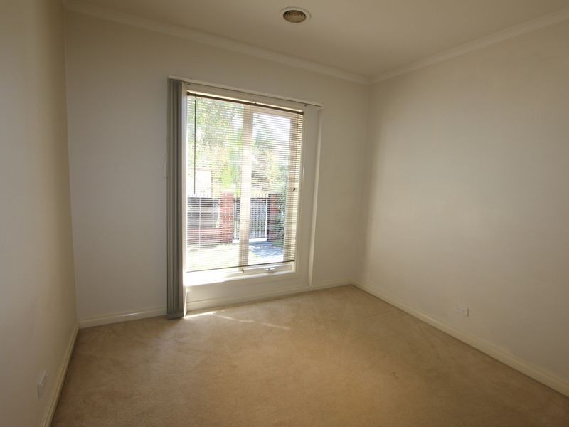 1/5 Deane Street, Frankston VIC 3199