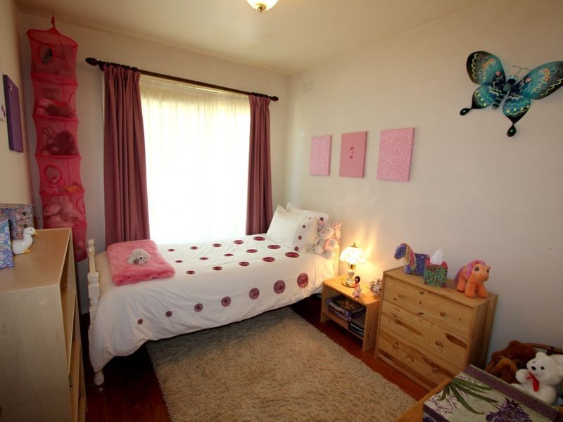 34 Bunarong Drive, Frankston VIC 3199