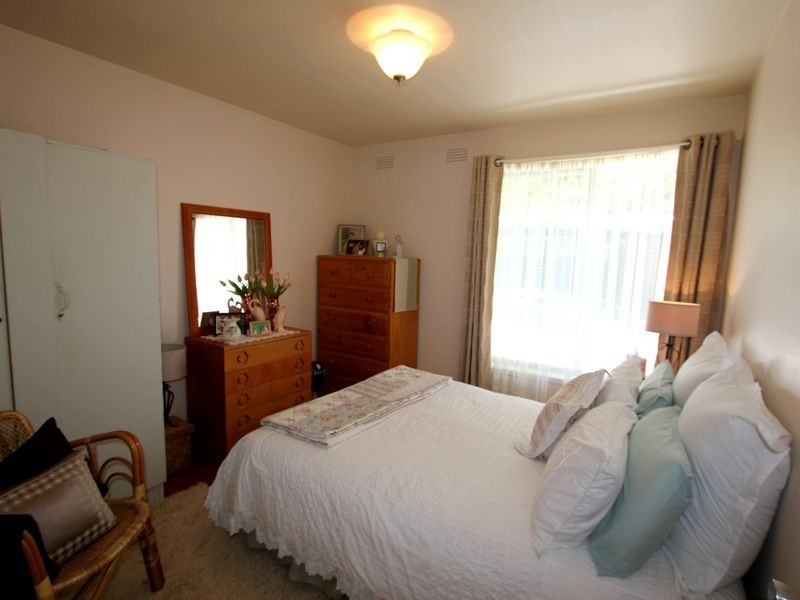 34 Bunarong Drive, Frankston VIC 3199