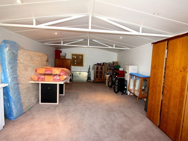 34 Bunarong Drive, Frankston VIC 3199