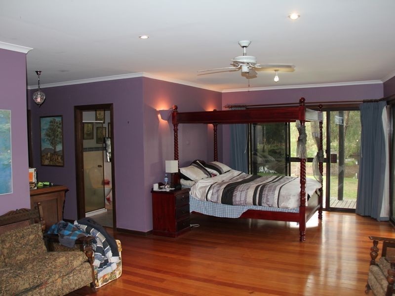 825 Frankston Flinders Road, Somerville VIC 3912