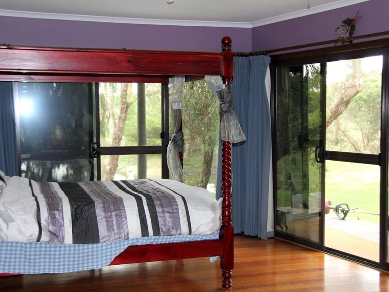 825 Frankston Flinders Road, Somerville VIC 3912