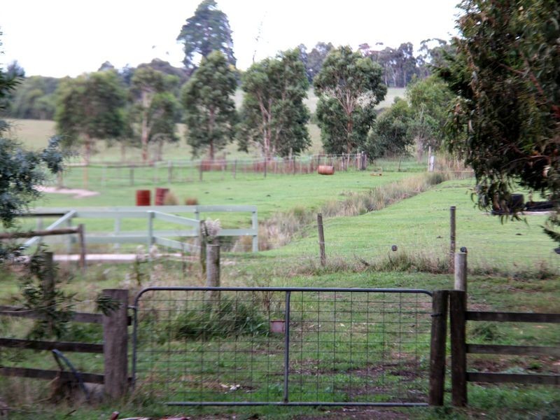 825 Frankston Flinders Road, Somerville VIC 3912