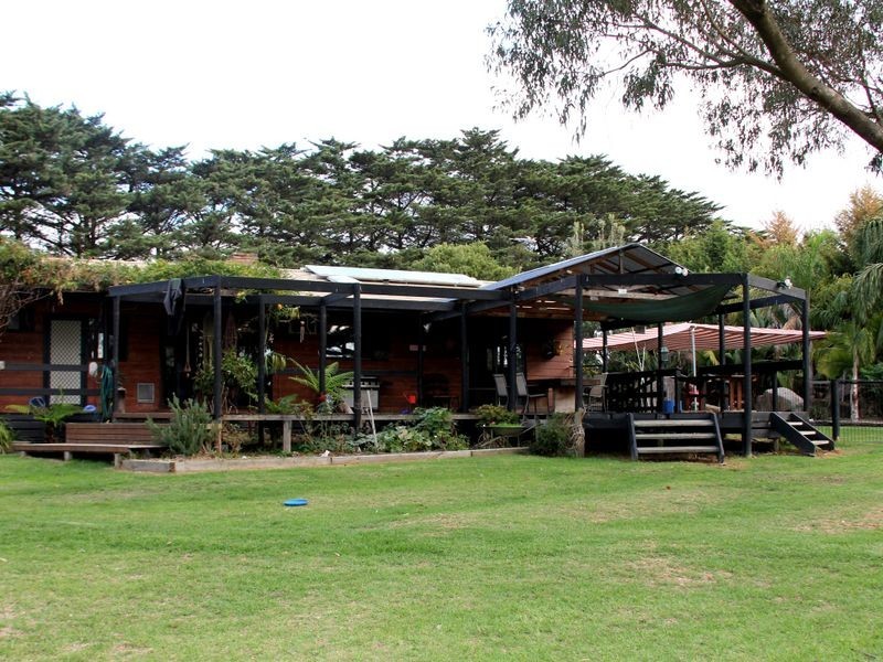 825 Frankston Flinders Road, Somerville VIC 3912