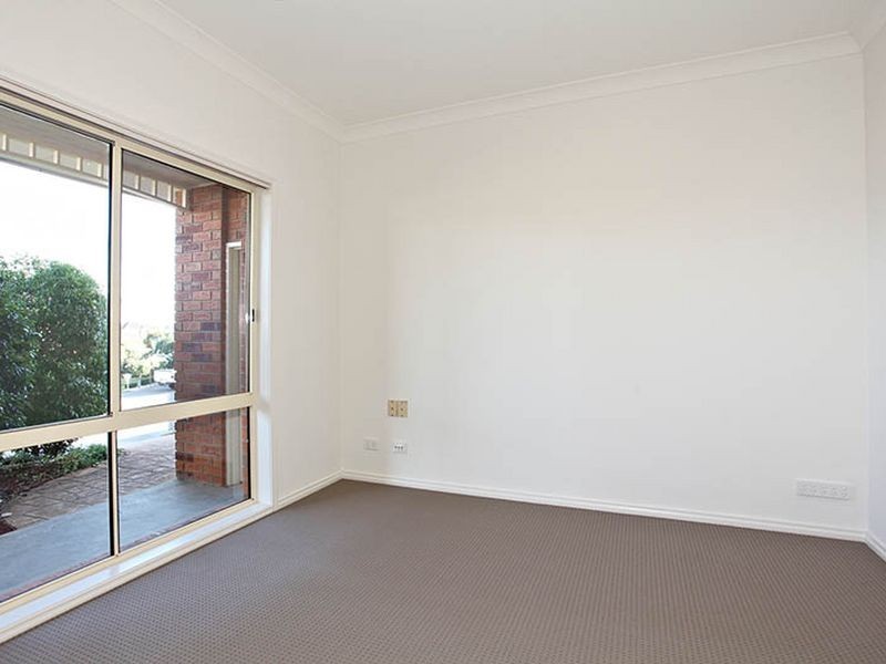 5 Fernleigh Court, Langwarrin VIC 3910