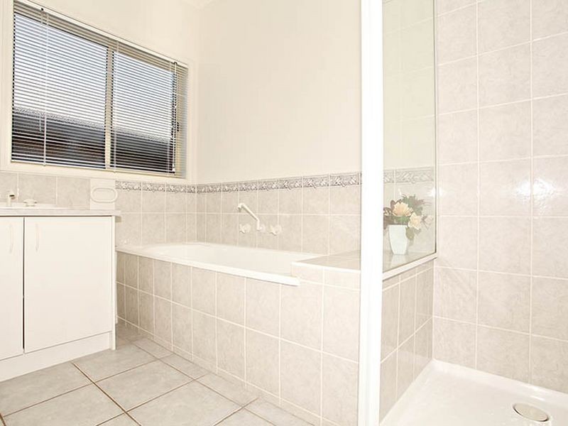 5 Fernleigh Court, Langwarrin VIC 3910