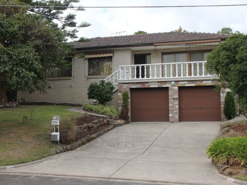 8 Hillside Grove, Frankston South VIC 3199