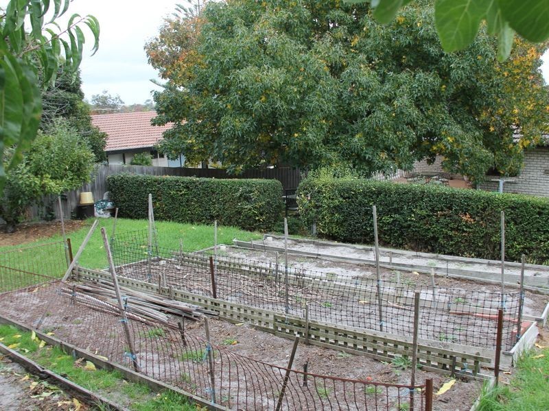 8 Hillside Grove, Frankston South VIC 3199