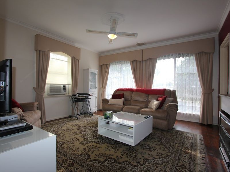 1 Alpina Street, Frankston North VIC 3200