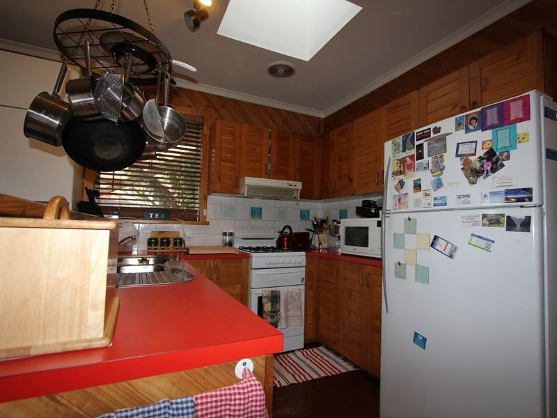 1 Alpina Street, Frankston North VIC 3200