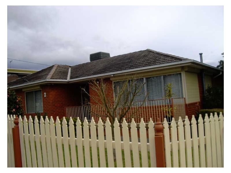 2 Pembroke Avenue, Frankston VIC 3199