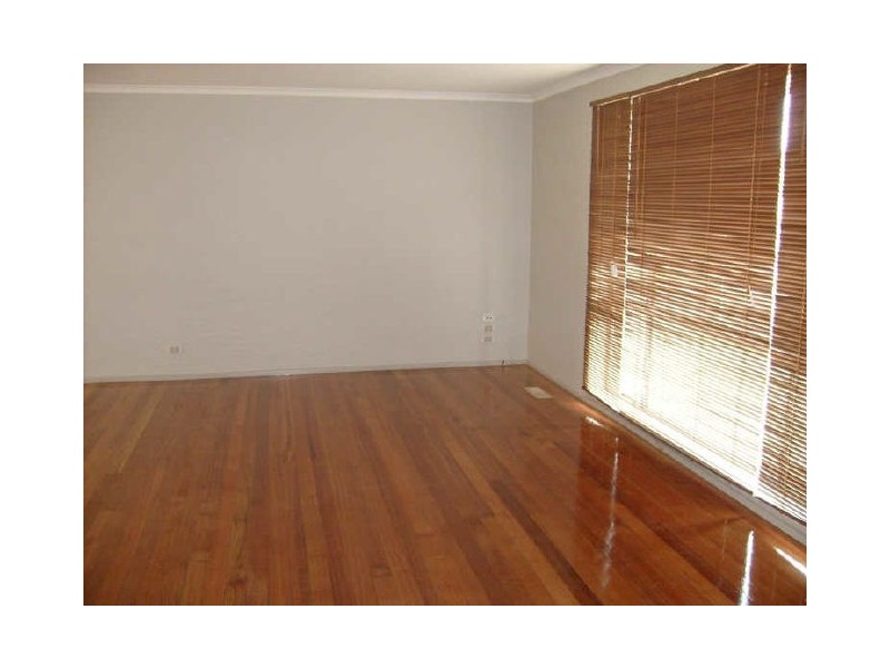 1 Elinga Court, Frankston VIC 3199