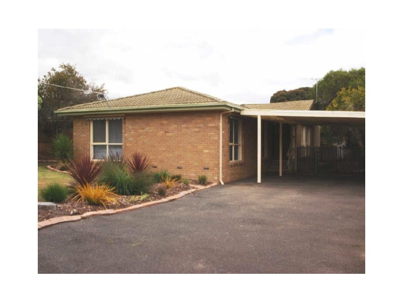 9 Varcoe Crt, Frankston VIC 3199