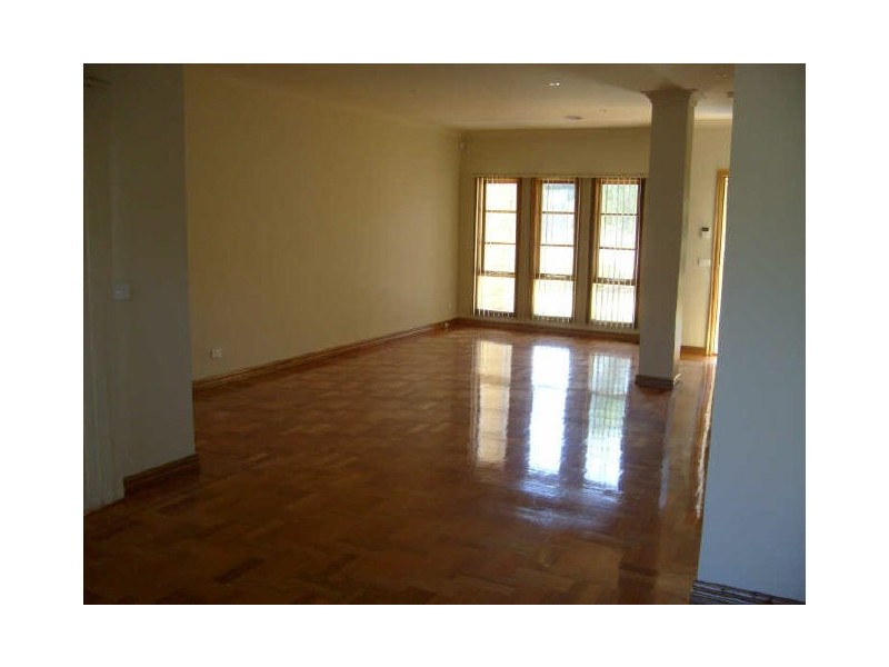 1/8 Ithaca Road, Frankston South VIC 3199