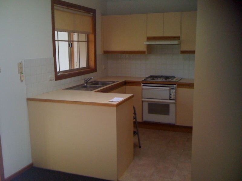 2/11 Willis Street, Frankston VIC 3199