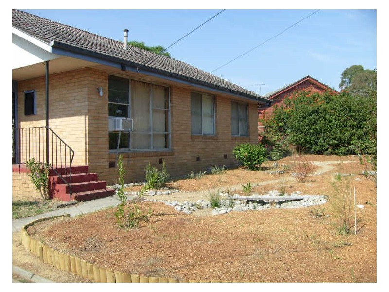 10 Hodgins Crescent, Frankston North VIC 3200