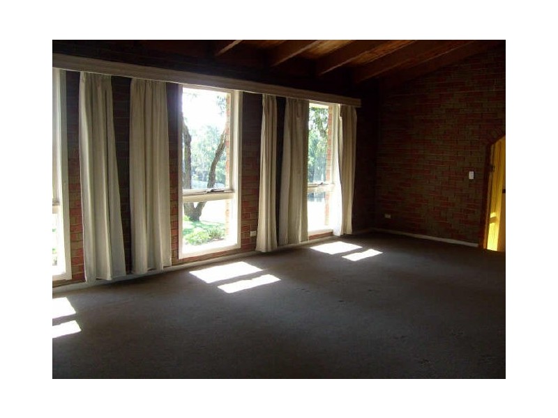 590 Cranbourne Frankston Rd, Cranbourne VIC 3977