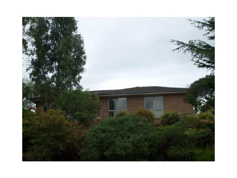 18 Christopher Drive, Frankston VIC 3199