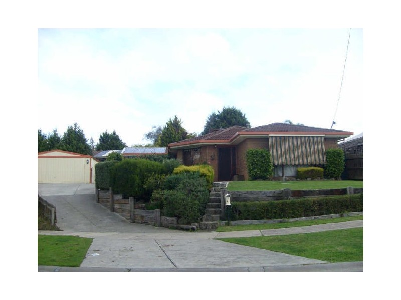 6 Paula Court, Langwarrin VIC 3910