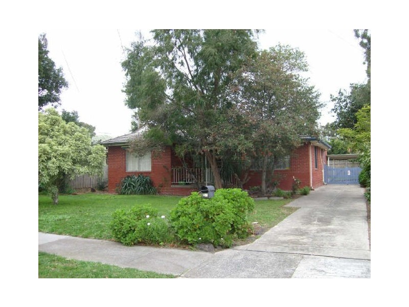 24 Fingal Drive, Frankston VIC 3199
